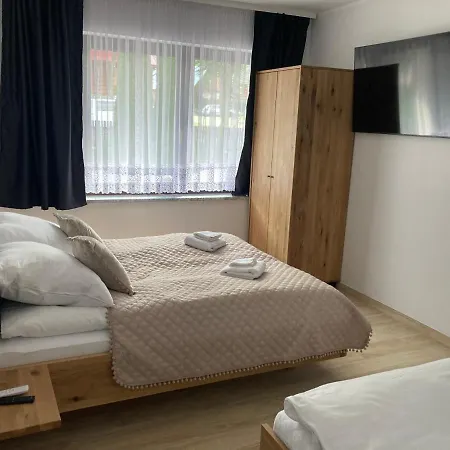 Apartament Mis *